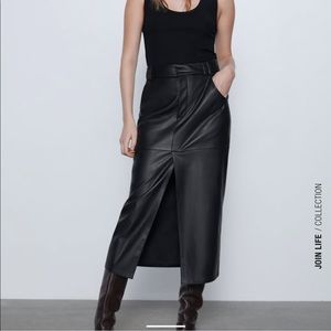Newwww Zara skirt with tags attached size medium